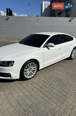 Купе Audi A5 2010 в 