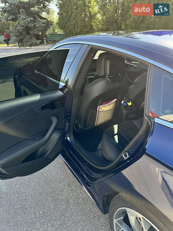 Лифтбек Audi A5 2021 в Киеве фото 12 Лифтбек Audi A5 2021 в Киеве