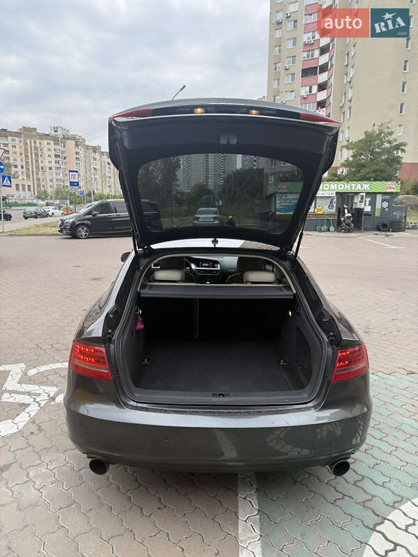 Купе Audi A5 2010 в Києві