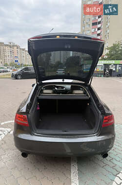 Купе Audi A5 2010 в 