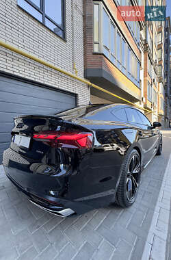 Лифтбек Audi A5 2022 в 