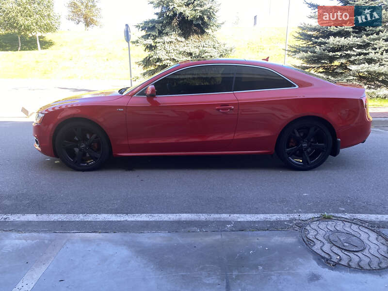 Купе Audi A5 2011 в Киеве