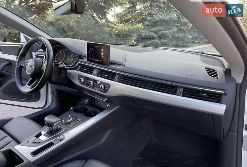 Купе Audi A5 2017 в Киеве