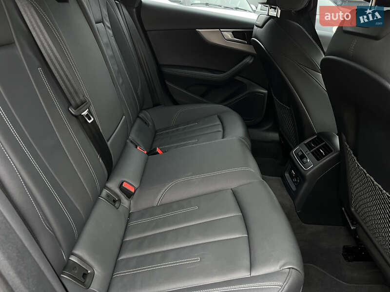 Ліфтбек Audi A5 2022 в Львові