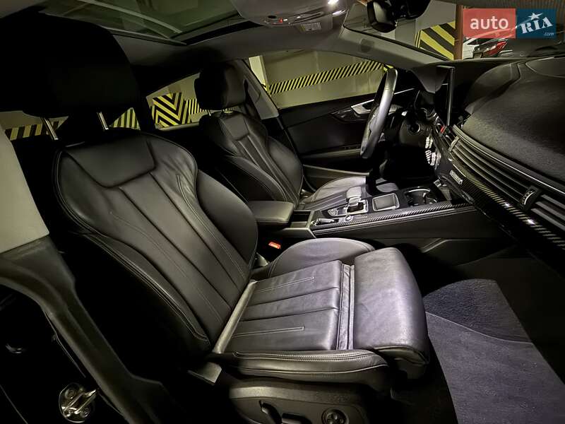 Лифтбек Audi A5 2022 в Одессе