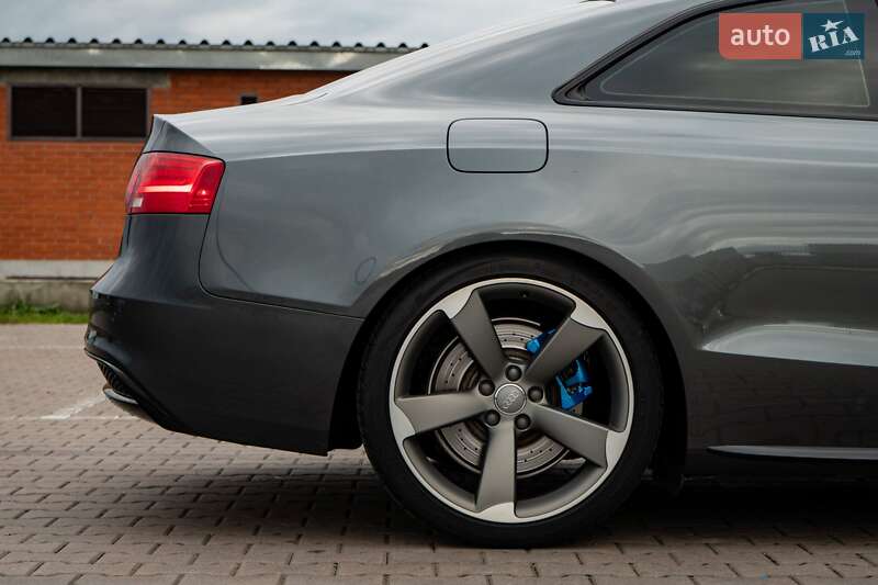 Купе Audi A5 2014 в Києві