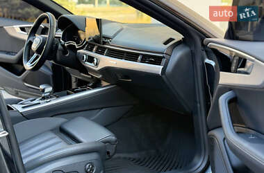 Лифтбек Audi A5 2022 в 