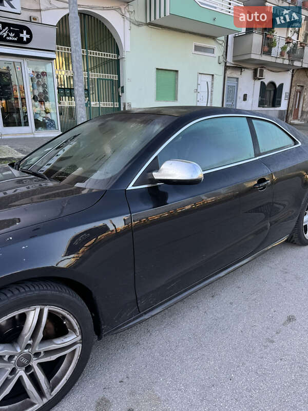Купе Audi A5 2011 в Ивано-Франковске