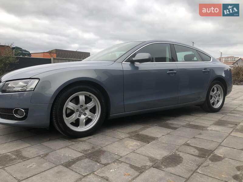 Купе Audi A5 2009 в Петропавловской Борщаговке