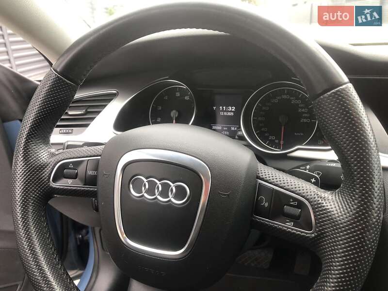 Купе Audi A5 2009 в Петропавловской Борщаговке