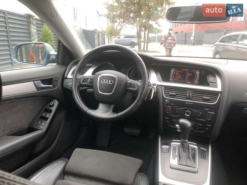 Купе Audi A5 2009 в Петропавловской Борщаговке