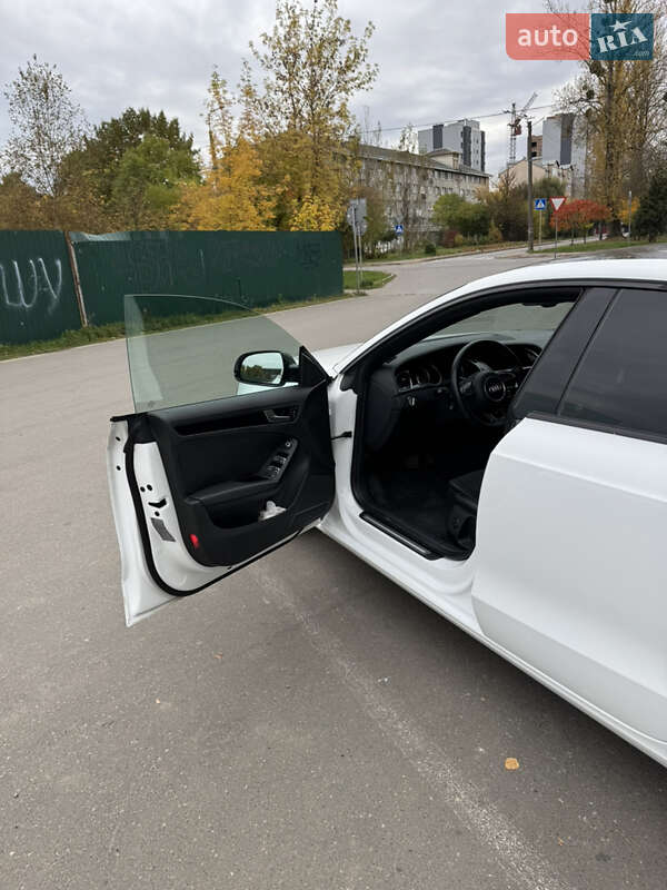 Купе Audi A5 2012 в Ивано-Франковске