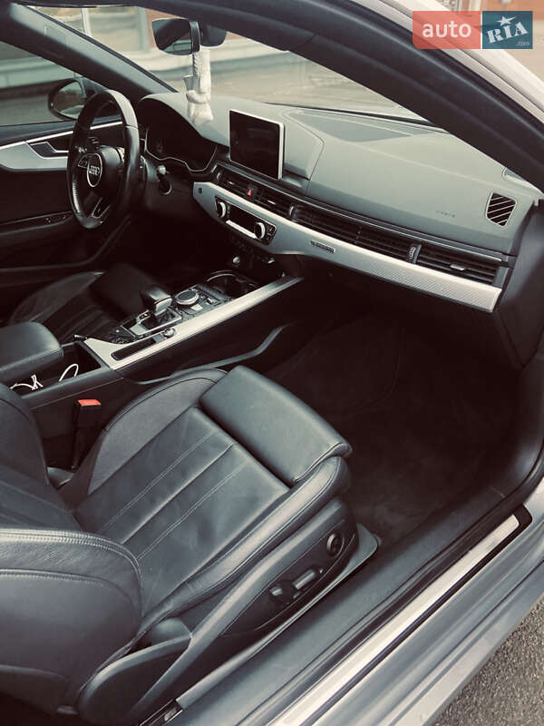 Купе Audi A5 2017 в Киеве