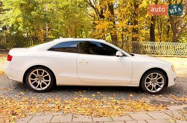 Купе Audi A5 2011 в 