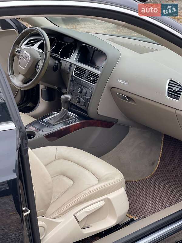Купе Audi A5 2009 в Києві фото 9 Купе Audi A5 2009 в Києві