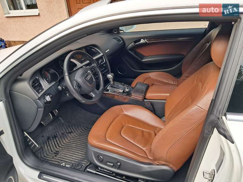 Купе Audi A5 2011 в Гадячі