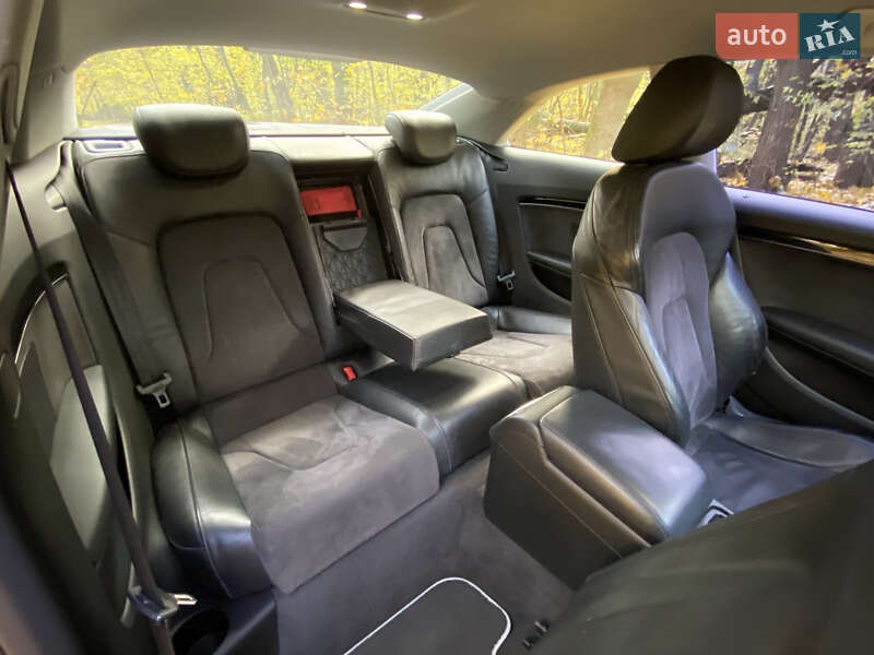 Купе Audi A5 2010 в Києві
