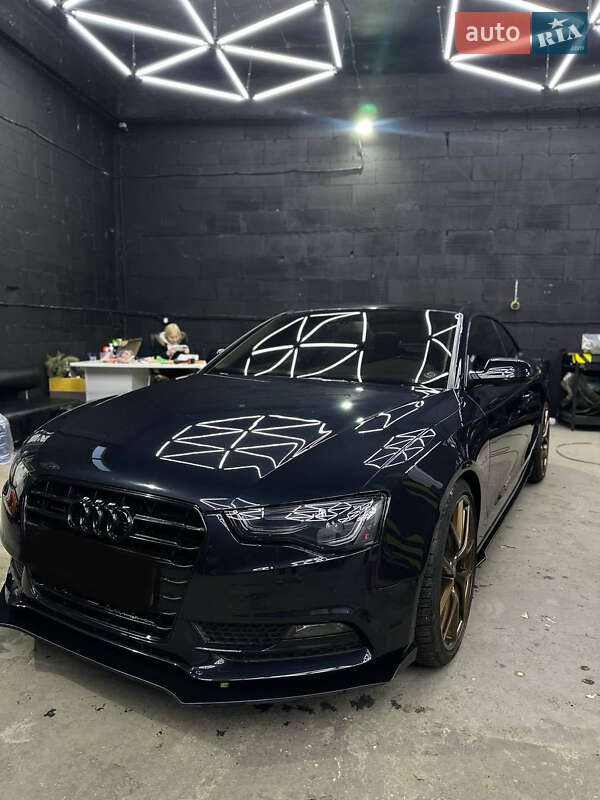 Купе Audi A5 2012 в Киеве