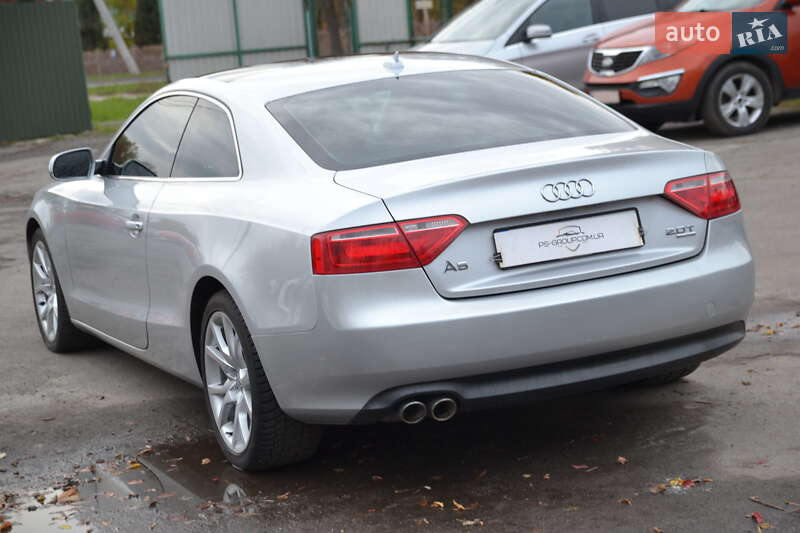 Купе Audi A5 2011 в Луцке