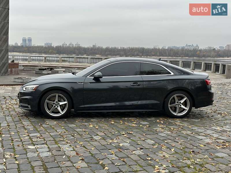 Купе Audi A5 2017 в Киеве