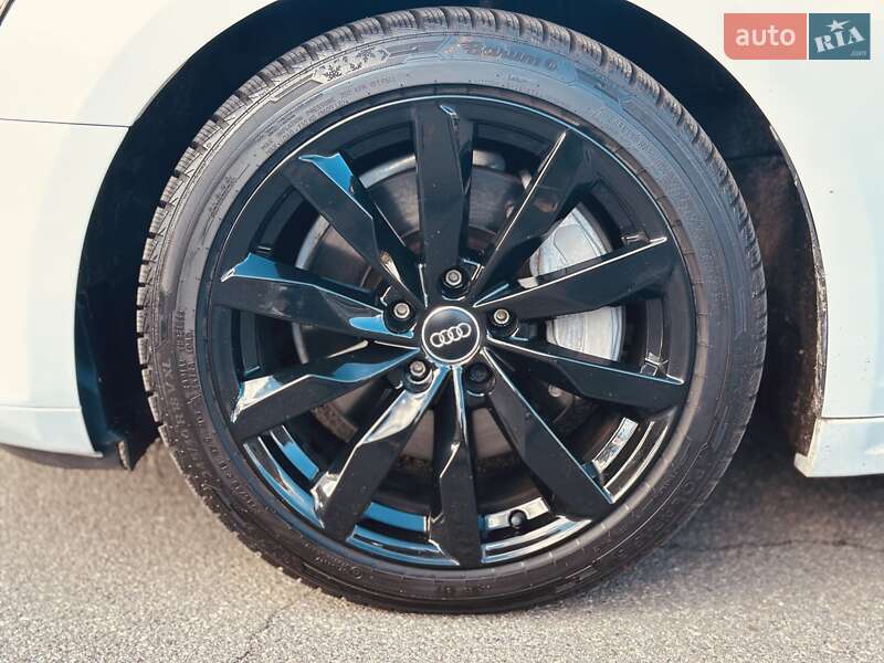 Купе Audi A5 2018 в Киеве
