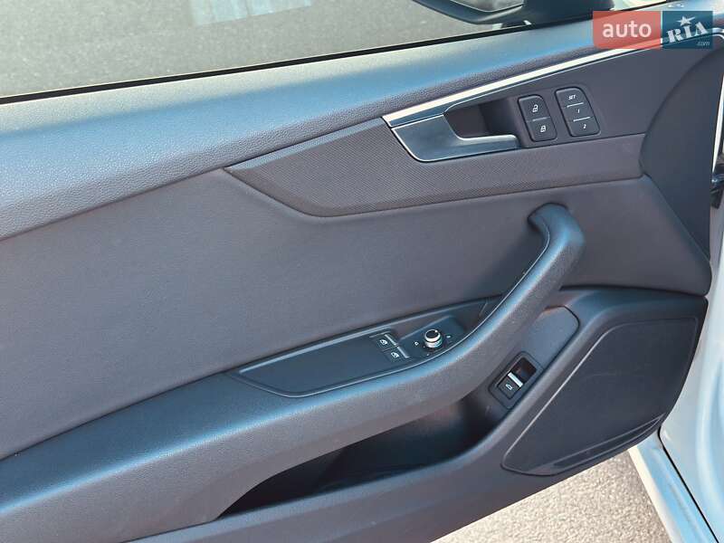 Купе Audi A5 2018 в Киеве