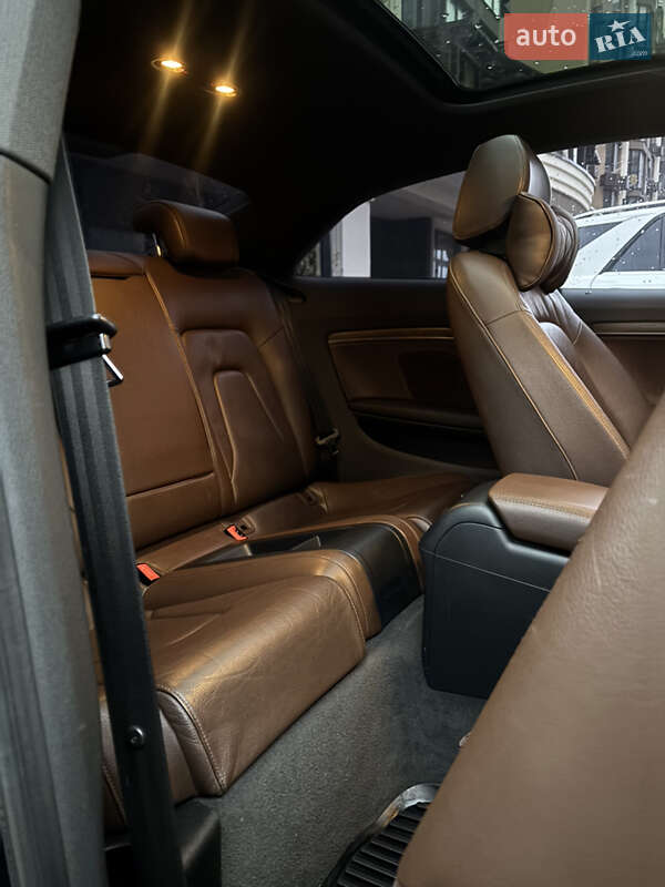 Купе Audi A5 2013 в Киеве