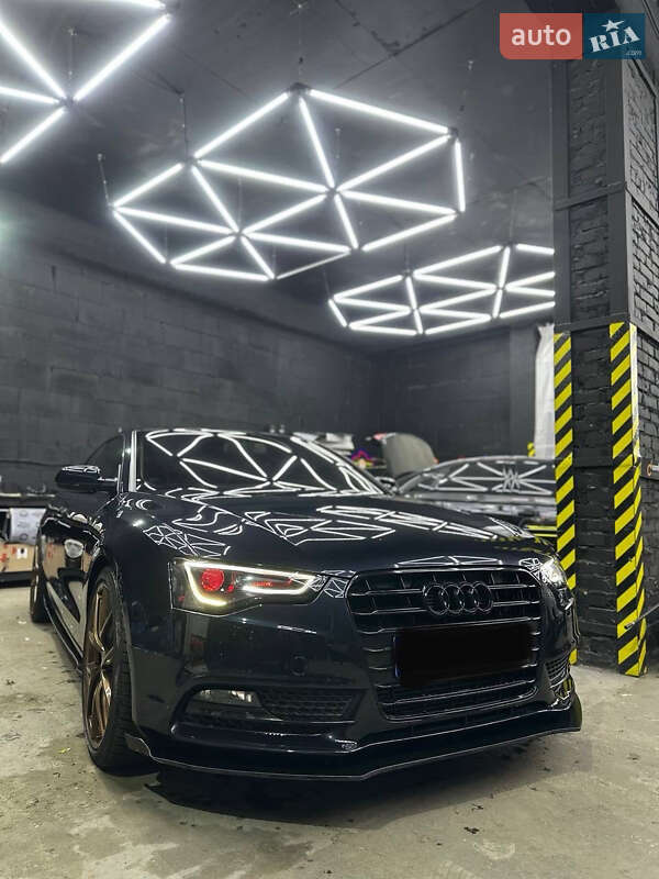 Купе Audi A5 2012 в Киеве