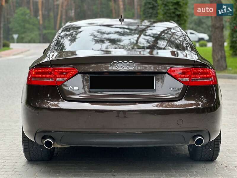 Купе Audi A5 2011 в Львове