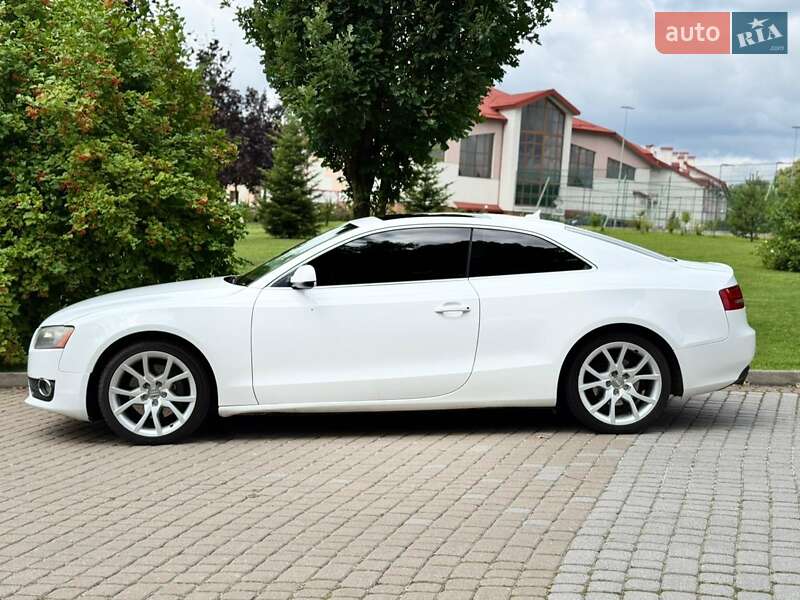 Купе Audi A5 2011 в Львові