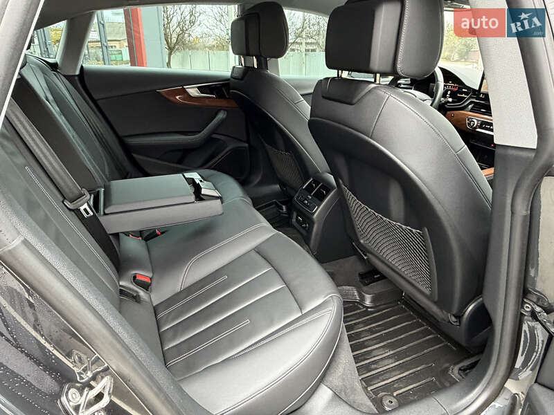 Лифтбек Audi A5 2022 в Барышевке