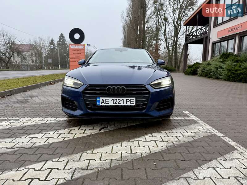 Купе Audi A5 2017 в Киеве фото 12 Купе Audi A5 2017 в Киеве