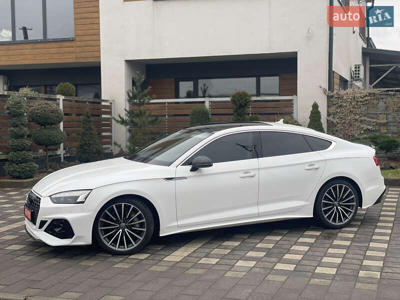 Лифтбек Audi A5 2020 в Стрые