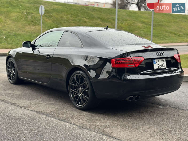 Купе Audi A5 2014 в Киеве