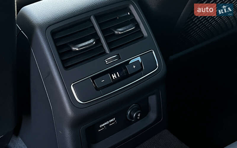 Лифтбек Audi A5 2023 в Львове