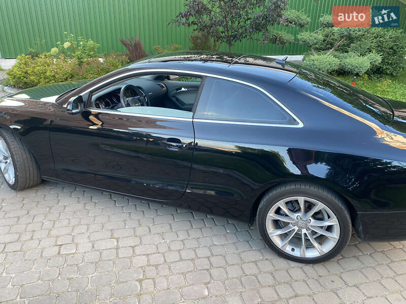 Купе Audi A5 2013 в Луцке
