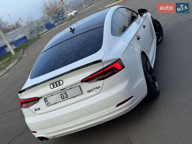 Купе Audi A5 2018 в Киеве