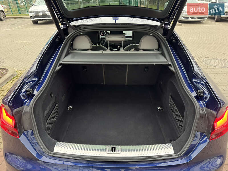 Лифтбек Audi A5 2020 в Киеве