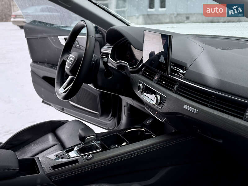 Лифтбек Audi A5 2022 в Днепре