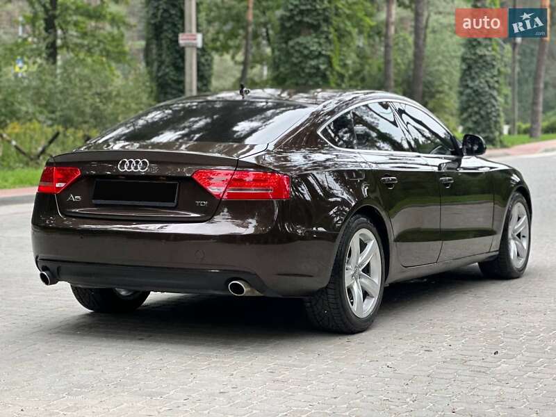 Купе Audi A5 2011 в Львове