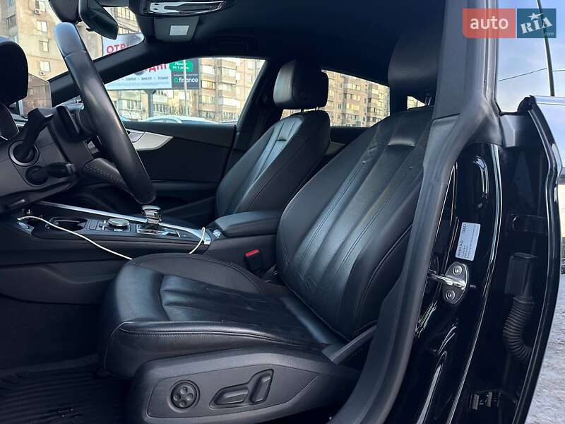 Купе Audi A5 2018 в Киеве