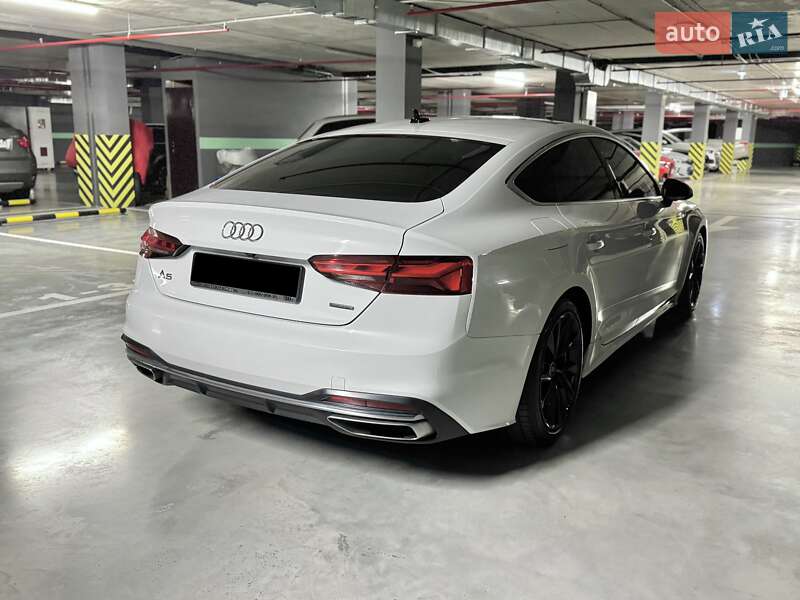 Лифтбек Audi A5 2021 в Киеве