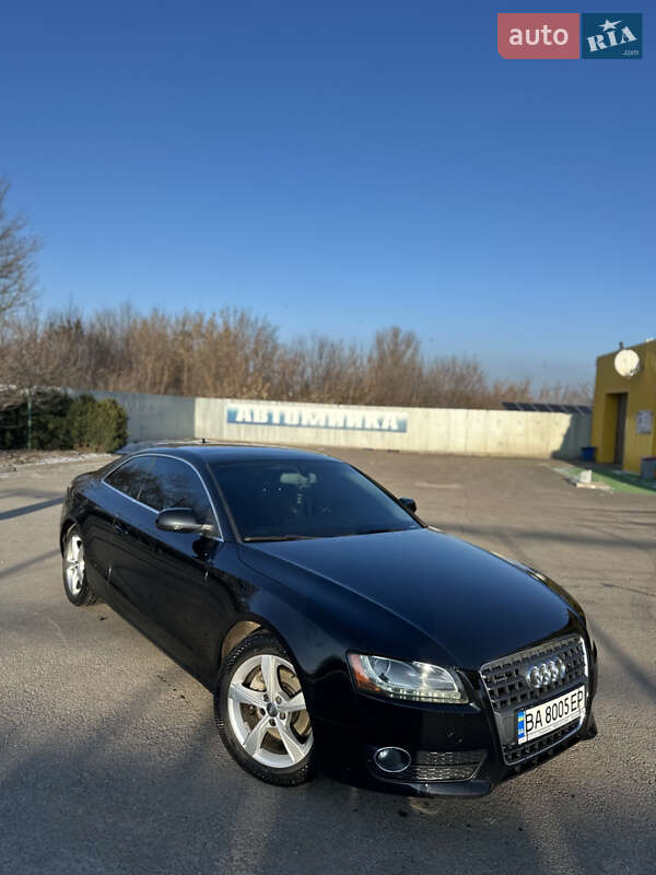 Купе Audi A5 2010 в Бобринці