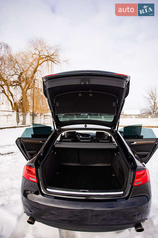 Купе Audi A5 2011 в Береговому