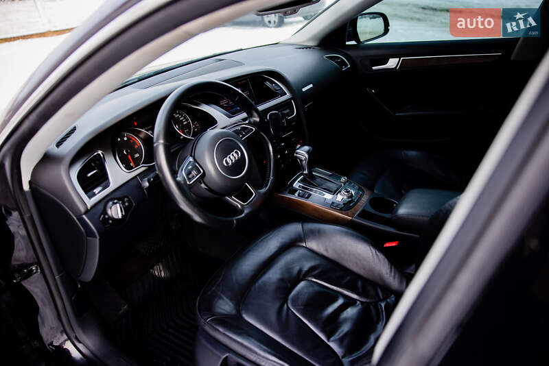 Купе Audi A5 2011 в Береговому