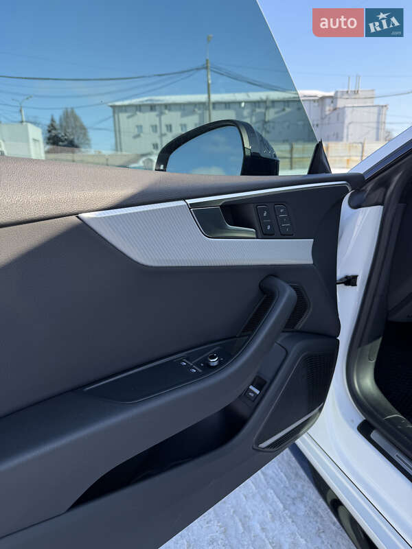 Купе Audi A5 2018 в Днепре