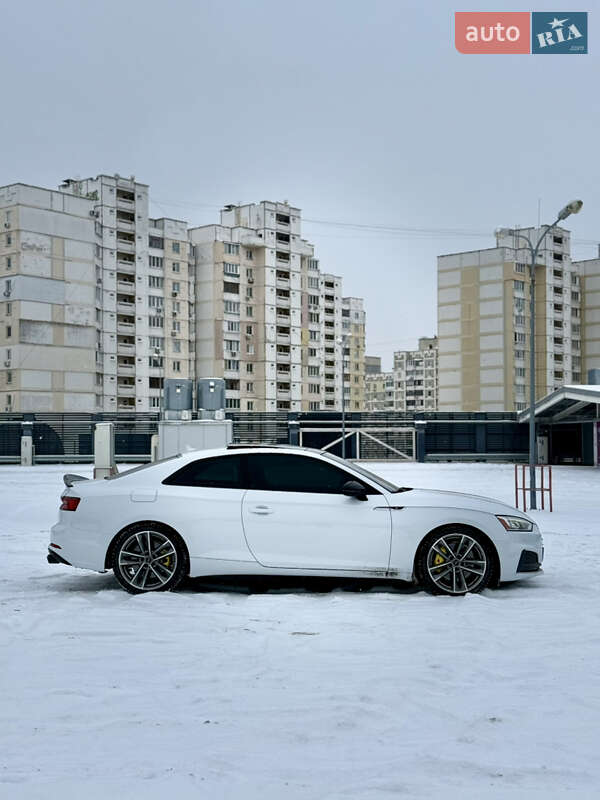 Купе Audi A5 2019 в Киеве