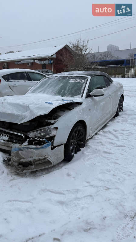 Кабриолет Audi A5 2015 в Киеве
