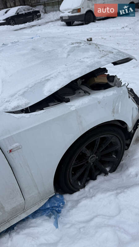 Кабриолет Audi A5 2015 в Киеве