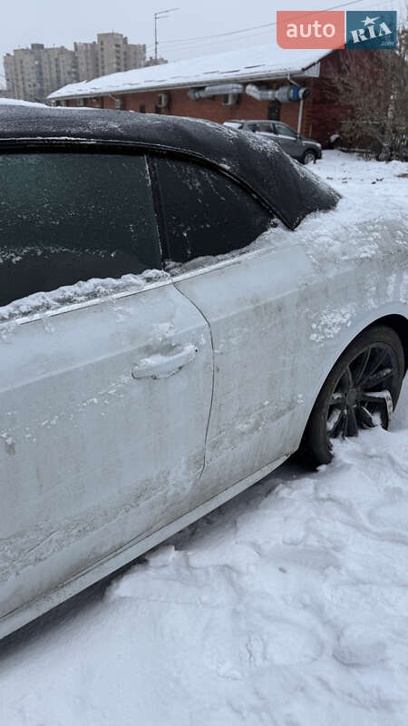 Кабриолет Audi A5 2015 в Киеве
